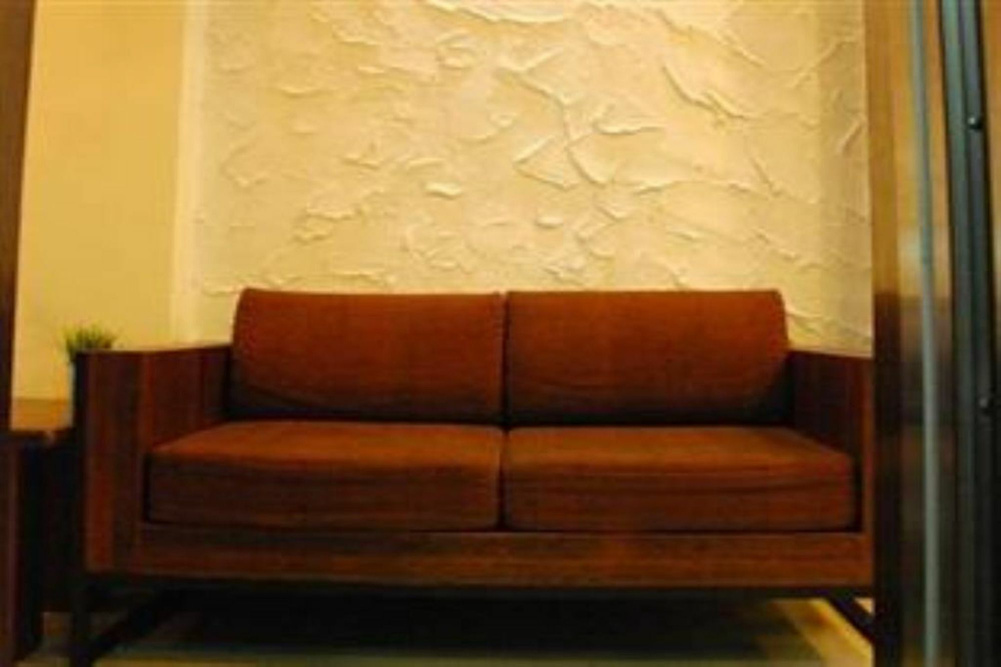 White House Asoke Sukhumvit 18 Hotel Банкок Екстериор снимка